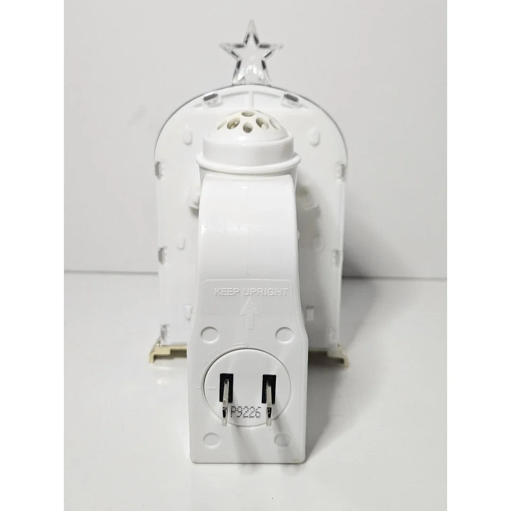 Bath & Body Works Holiday Village Cloche Nightlight Wallflowers Fragrance Plug